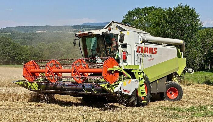 Harvest time is combine harvester time - and "less is more" is what counts!